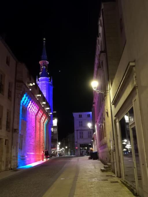 Appartement Les Arcades, T2 En Hypercentre La Rochelle (Charente-Maritime)